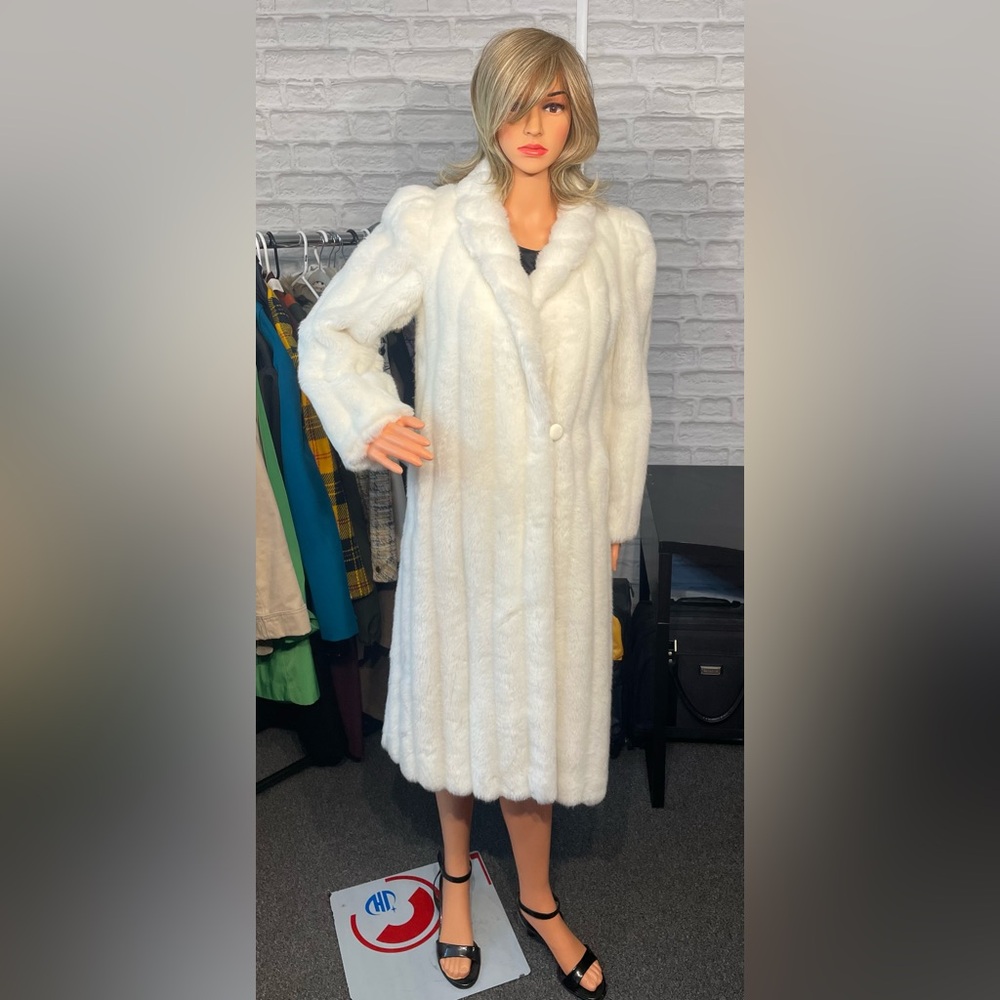 Sasson Vintage 70's Womens Coat Faux Fox Fur Round Collar